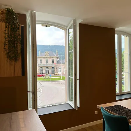 De La Gare Apartment *
